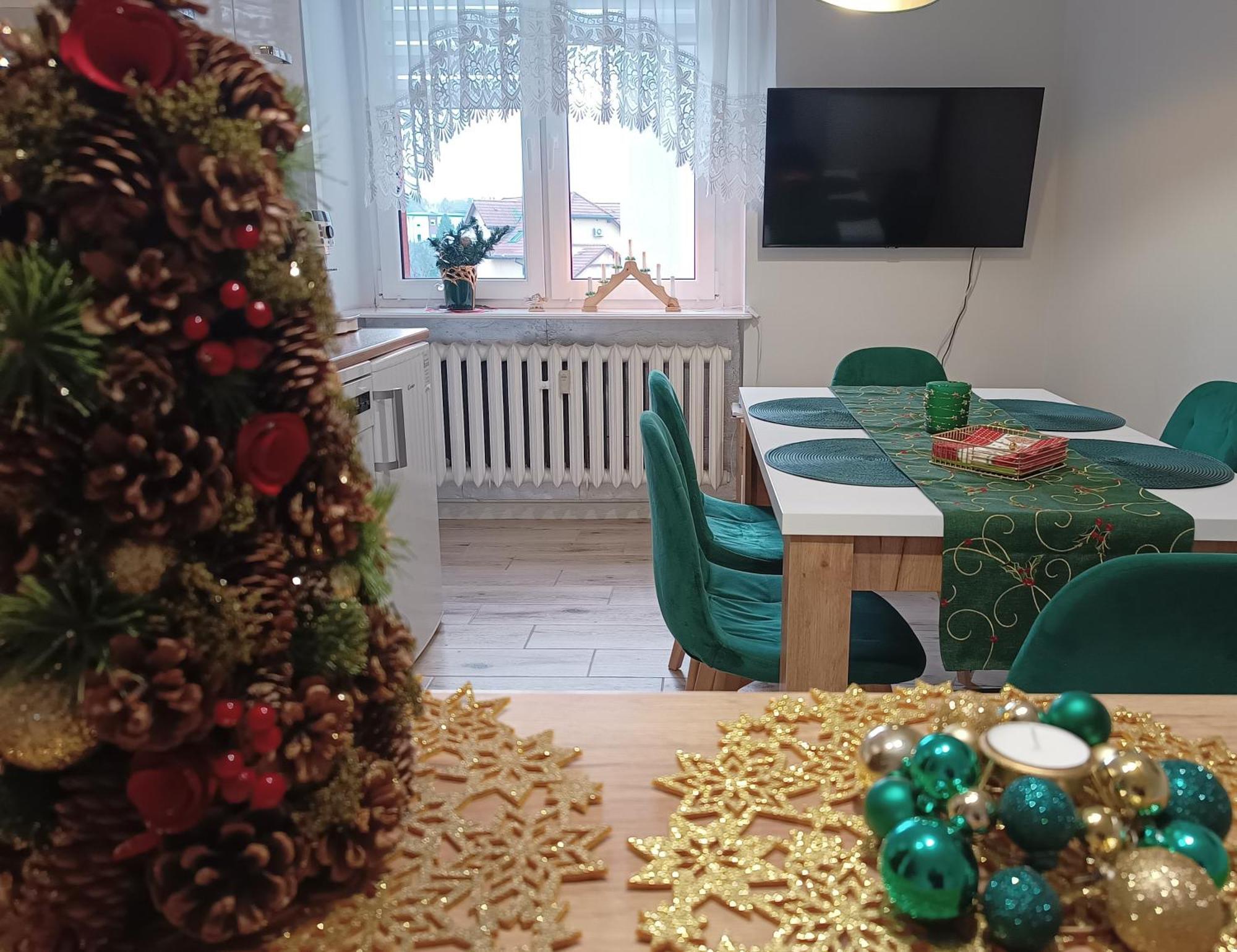 Szmaragdowy Apartament Przy Ulicy Opolskiej Tarnowskie Góry Exteriér fotografie